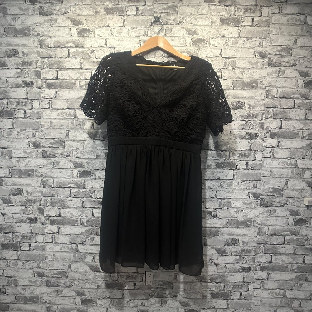 EUC Lulu's Black Midi Dress Size XL